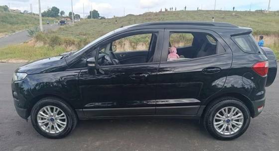 FORD ECOSPORT 1.6 SE 16V FLEX 4P POWERSHIFT FORD ECOSPORT 1.6 SE 16V FLEX 4P POWERSHIFT